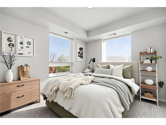 Photo - 2318 Jefferson St NE Unidad 108