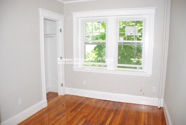 Photo - 118-120 University Rd