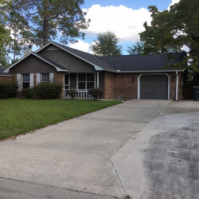 Photo - 916 Mandarin Dr House