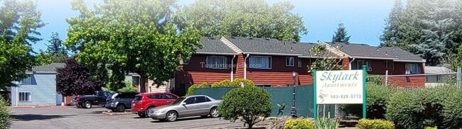 Building Photo - Modern 2-bedroom Apartment in Skylark Apartments Unit 2403