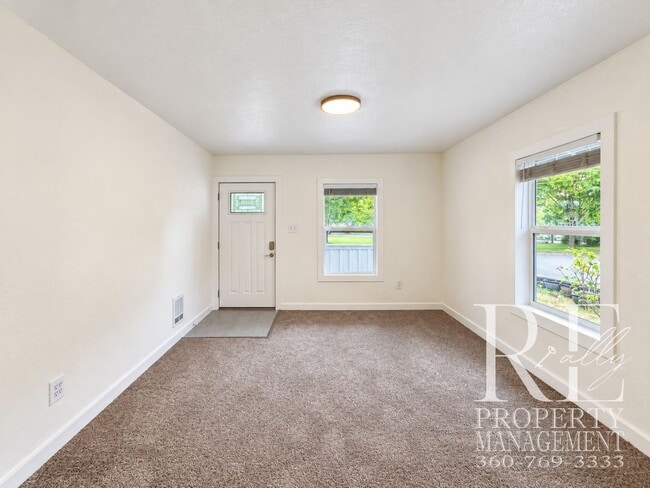 109 N Wycoff Ave