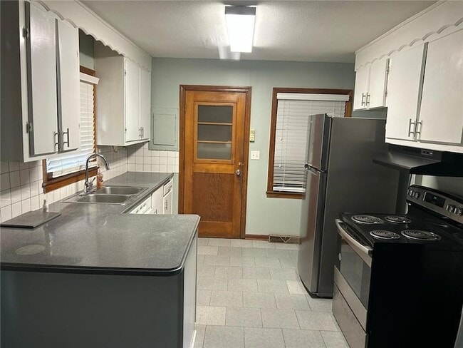 Photo - 106 Eleanor Cir