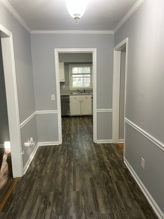 Photo - 6616 Lynndale Dr