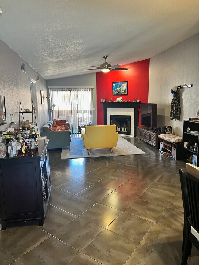 Building Photo - 3031 N Civic Center Plaza Unit 350 Rental