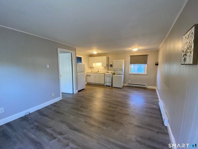 Photo - 54 Monroe St