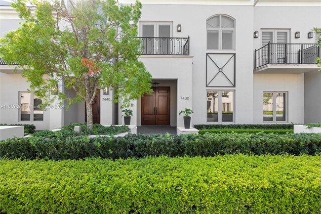Building Photo - 7430 SW 56th Ct Rental