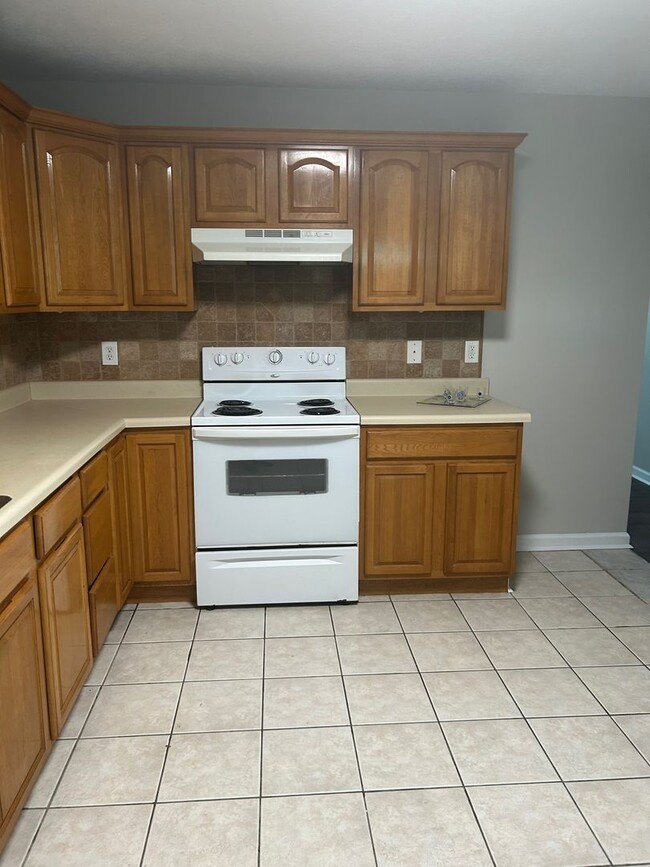 Photo - N. Ashe St Unit 937 N. ASH ST.