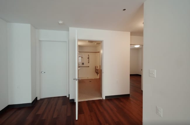 Photo - 506 N 52nd St Unit B