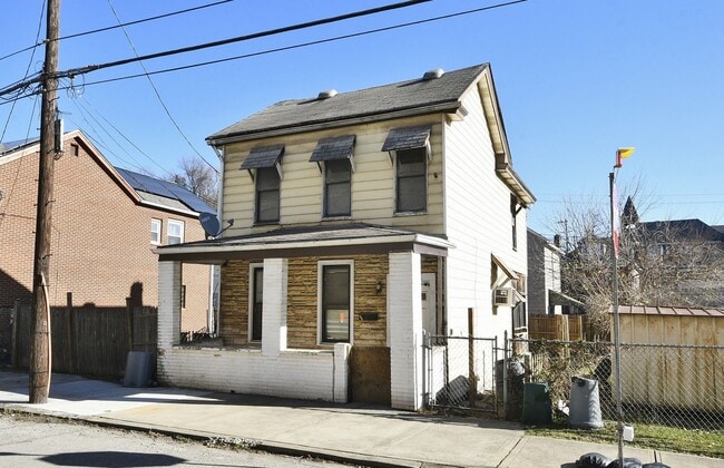 Photo - Charming 2-Bedroom/1-Bathroom House for Rent in Rankin - $1000/month