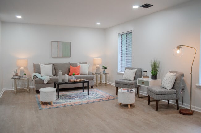 Woodland Country Apartments