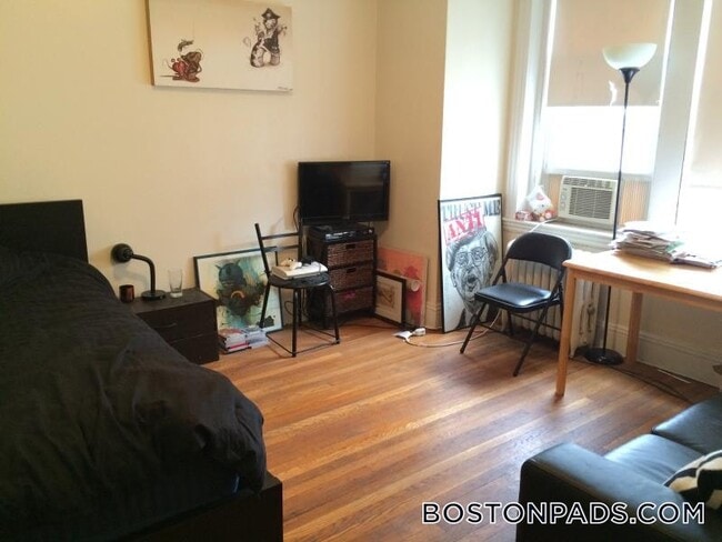 Building Photo - 1197 Boylston St Unit 56 Rental