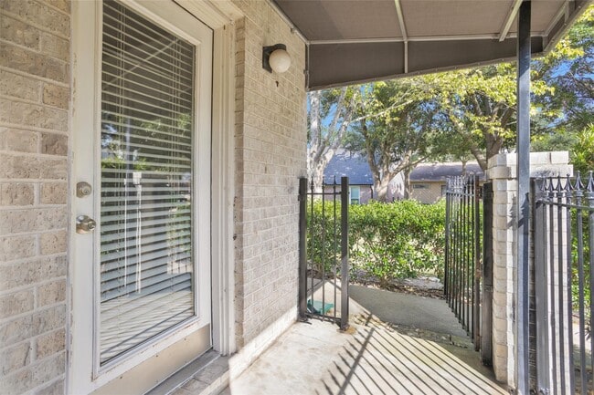 Photo - 106 Fairway View Ct