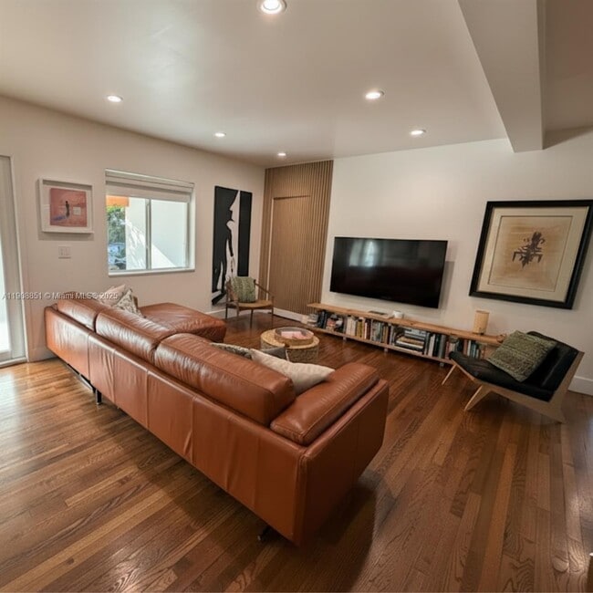 Photo - 1345 SW 60th Ct