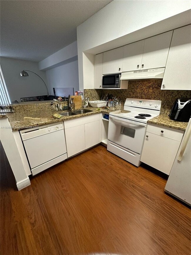 Photo - 5077 NW 7th St Unidad 514