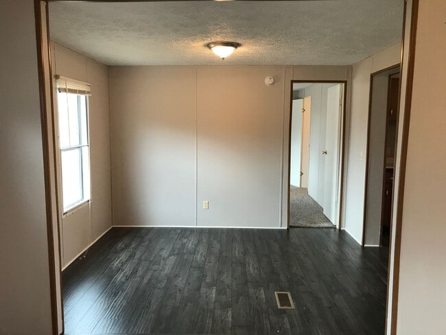 Photo - 3 Bedroom 2 Bath Home on 2 Acres For Rent!