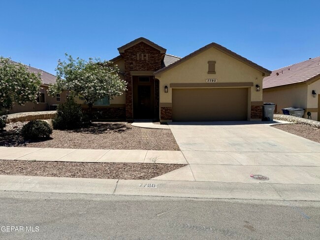 Photo - 7790 Enchanted Cir Dr House