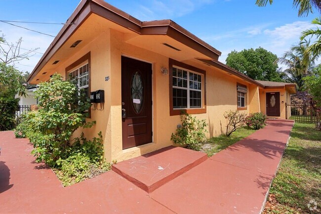 Building Photo - 323 NW 97th St Unit 1 Rental