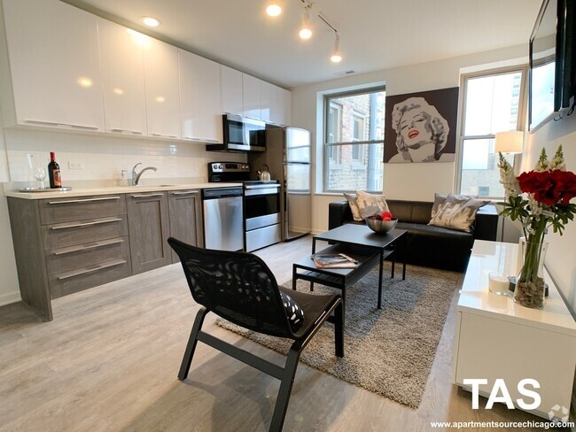 Building Photo - 960 W Winona Ave Unit 710 Rental