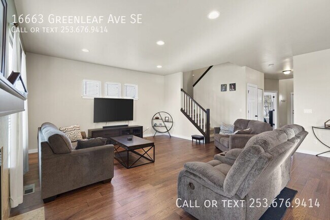Photo - 16663 Greenleaf Ave SE