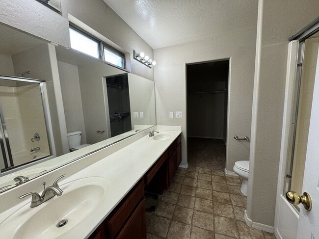 Photo - 43313 W Cowpath Rd