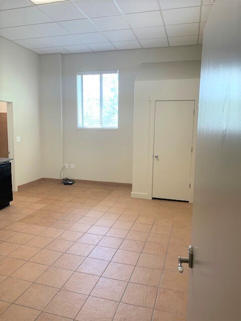 Photo - 57 W Vine St Unidad 4