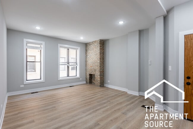 Photo - 454 W Belden Ave Unit 1