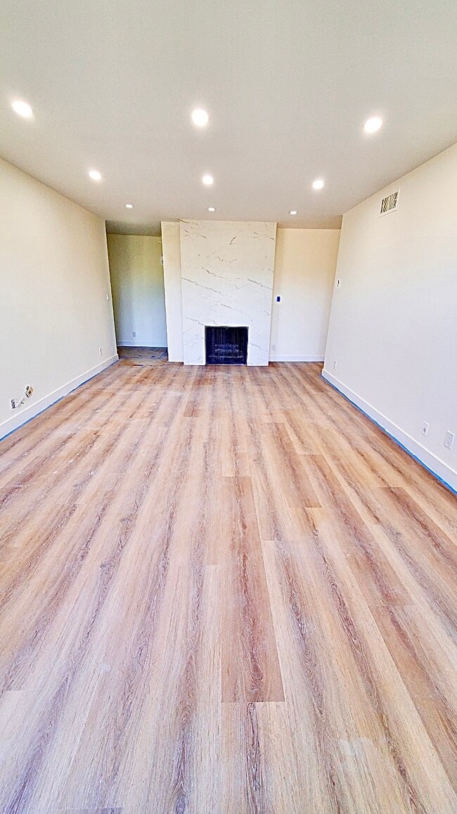 Photo - Montana Apartments