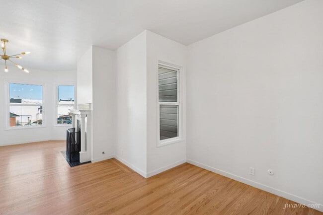 Photo - 354 Castro St