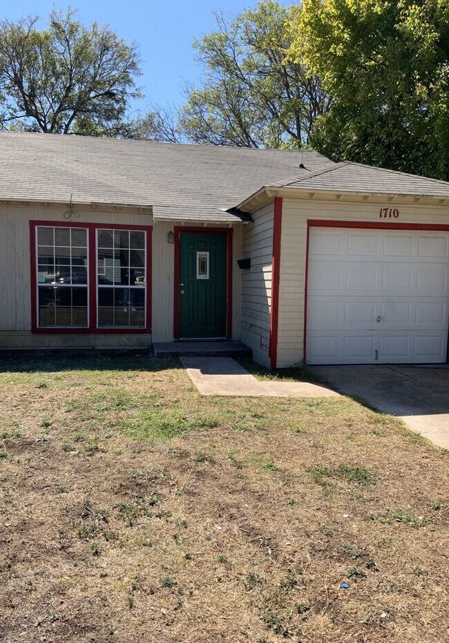 Photo - 1710-1712 Alamo Ave Unit 1710