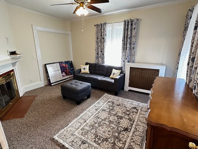 Building Photo - 53 Hopedale Rental