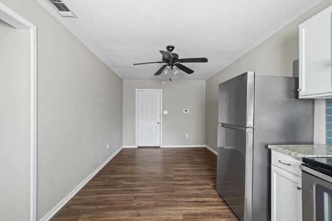 Photo - Two Bedroom Apartment in Tech Terrace