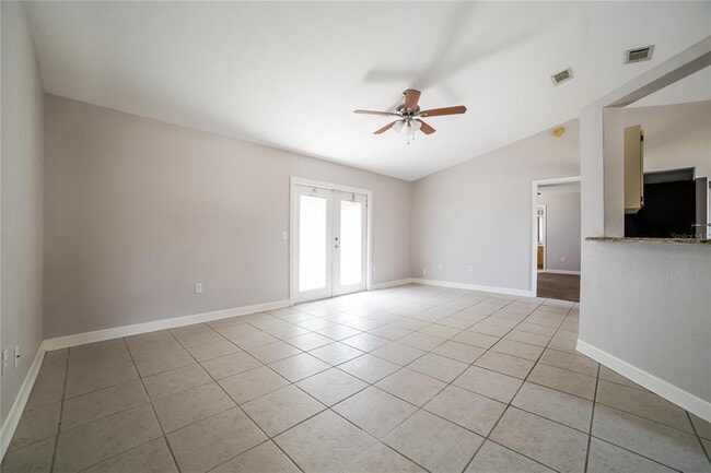 Photo - 631 Blackstone Ave