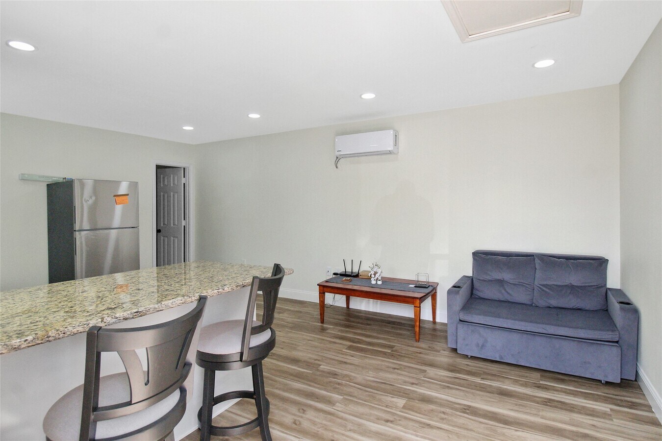 Photo - 7725 Avenue H Unidad B