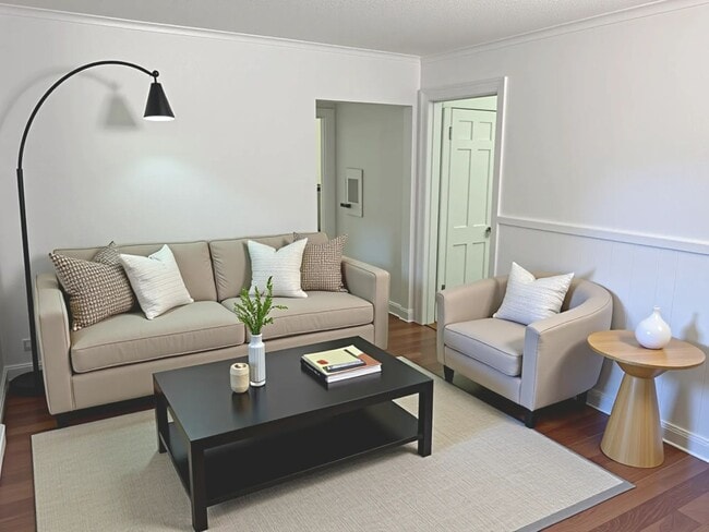 Building Photo - 2729 Avenue C Unit #3 Rental
