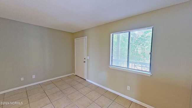 Photo - 4750 Seahawk Ct Unit 8