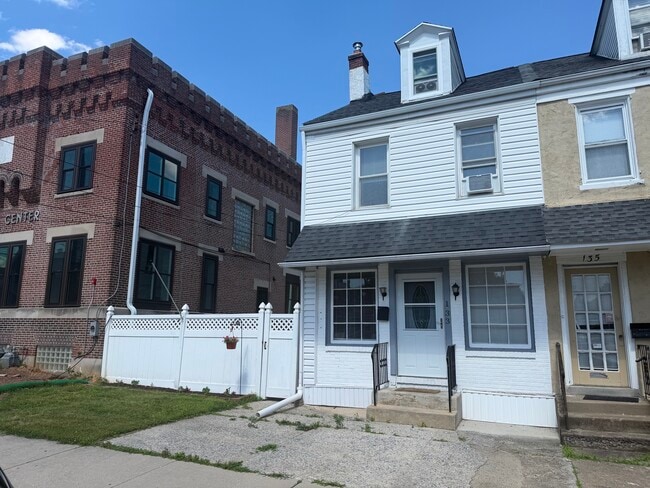 133 S Main St Unit 3