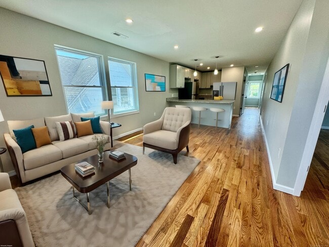 Photo - 109 Churchill St Unit 3rd Fl