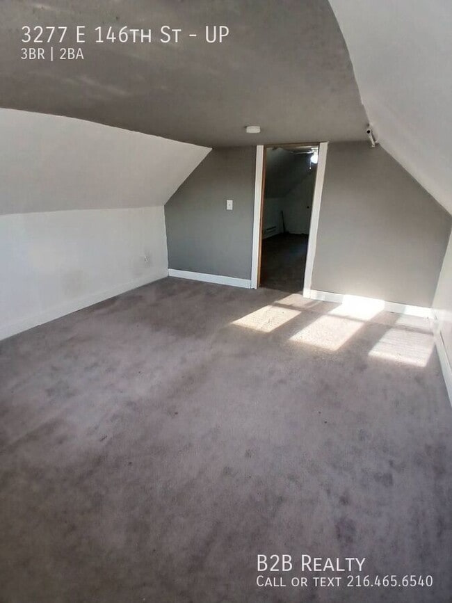Photo - 3277 E 146th St Unidad UP