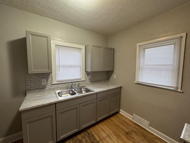 Photo - 2311 17th Ave