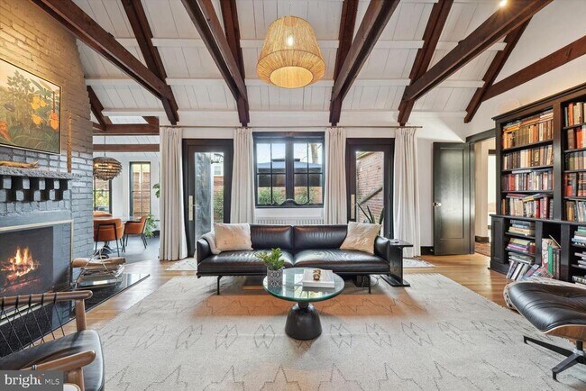 Photo - 5543 29th St NW