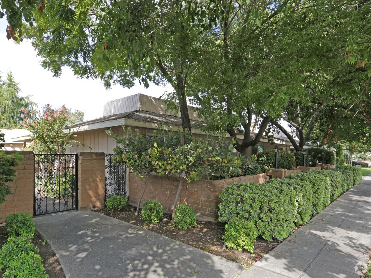 Photo - Gatewood Park Apartments