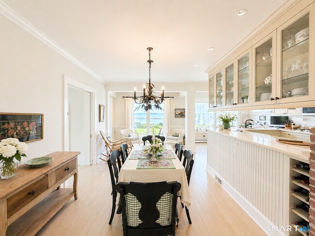 Photo - 280 1st Ave