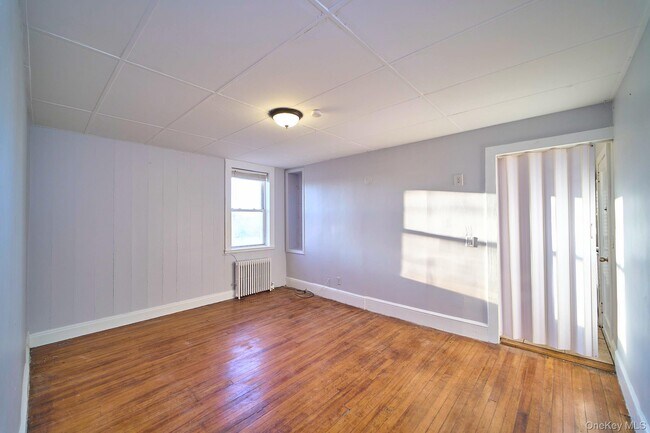 Photo - 10 Railroad Ave Unit 1