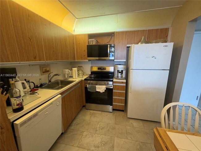 Photo - 2401 S Ocean Dr Unit 606