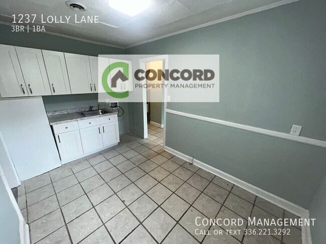 Photo - 1237 Lolly Ln