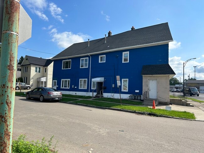 Photo - 1814 William St Unit Upper rear 4