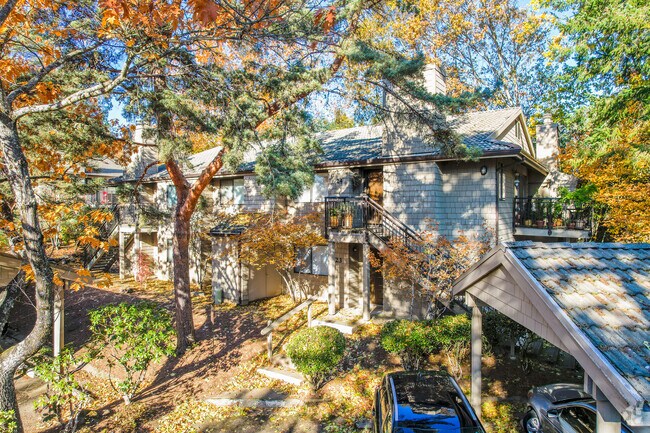 Exterior - Kingsgate Park Condominiums