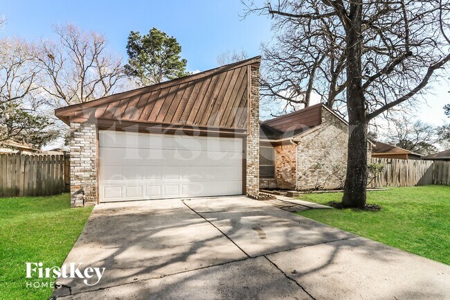 Photo - 2606 N Spring Dr