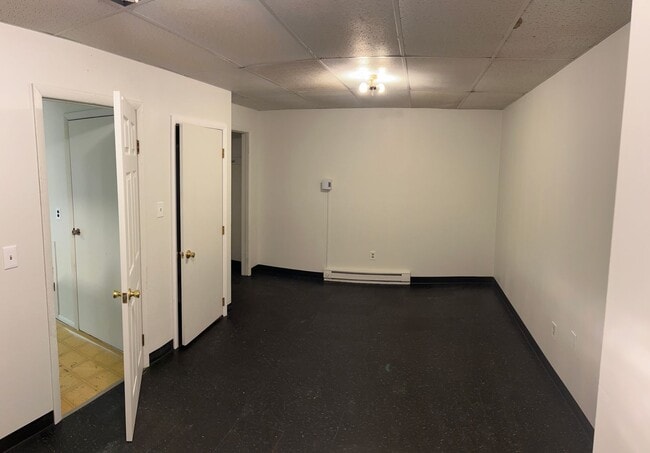 Photo - 17 Bessemer Ave Unit Apt #10