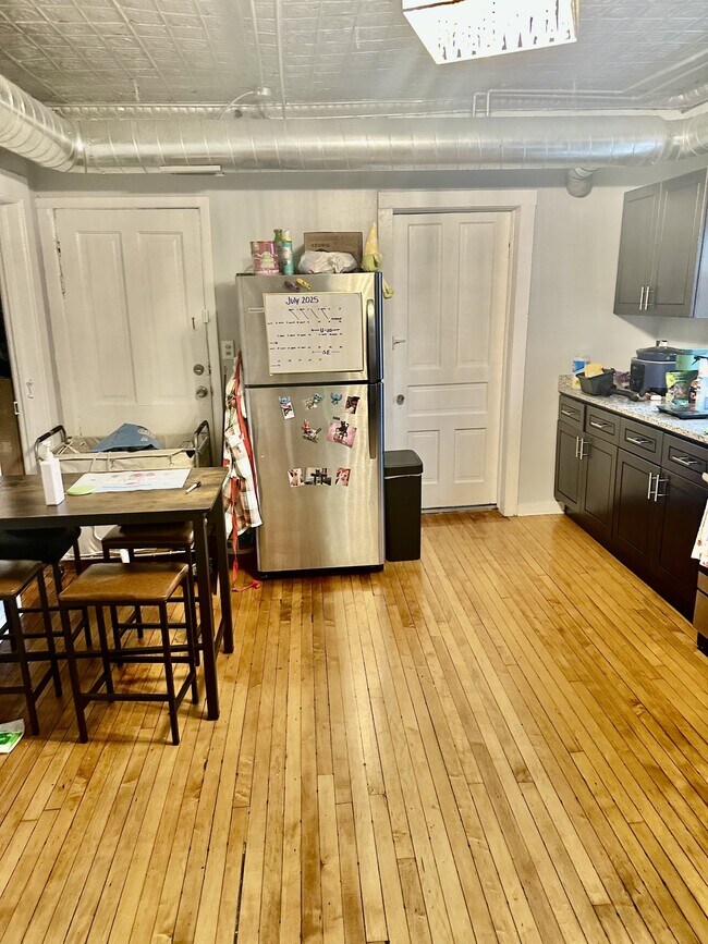 Photo - 2216 W 24th St